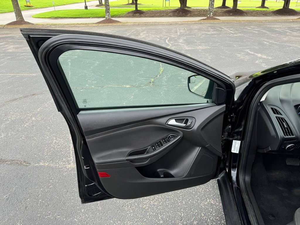 2018 Ford Focus Image 13