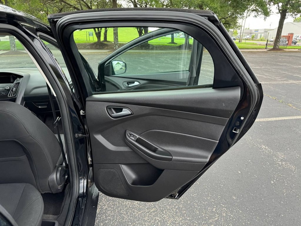 2018 Ford Focus Image 15