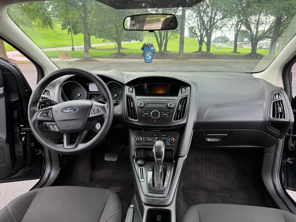 2018 Ford Focus Image 25