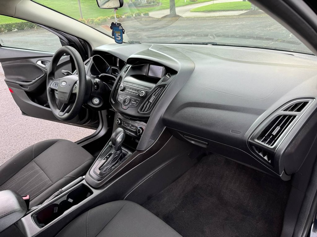 2018 Ford Focus Image 26