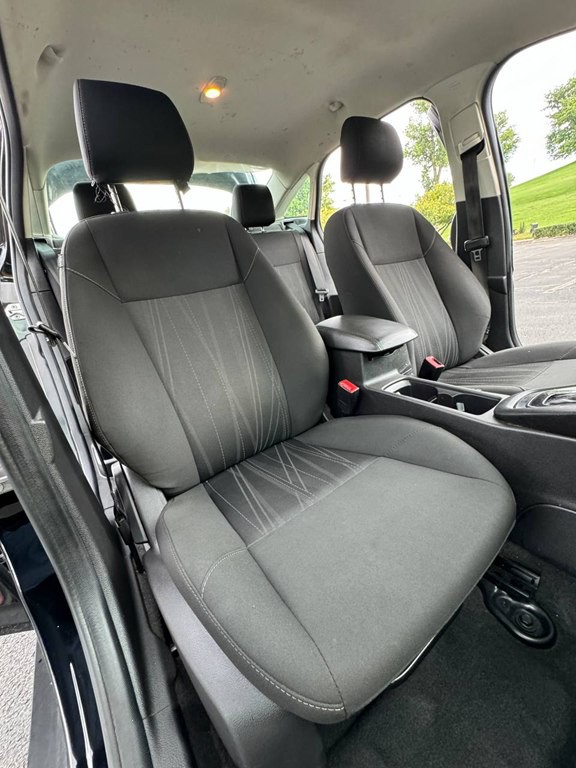 2018 Ford Focus Image 28