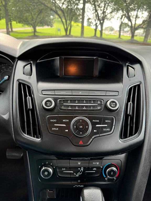 2018 Ford Focus Image 37