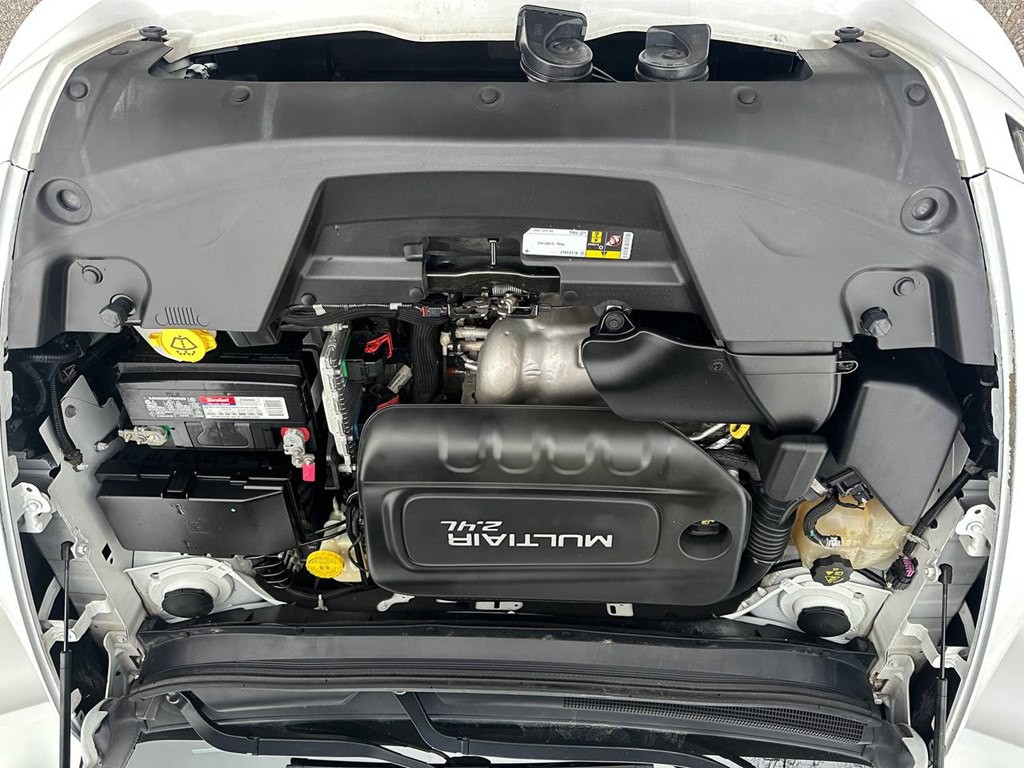 2015 Jeep Cherokee Image 9