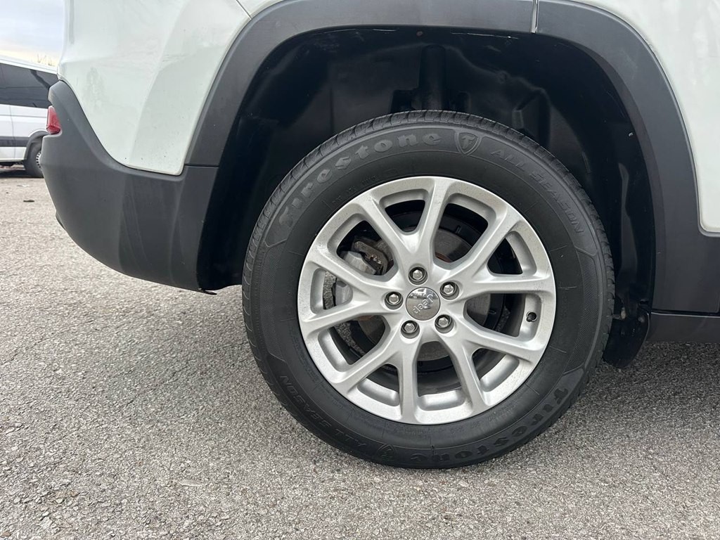 2015 Jeep Cherokee Image 27