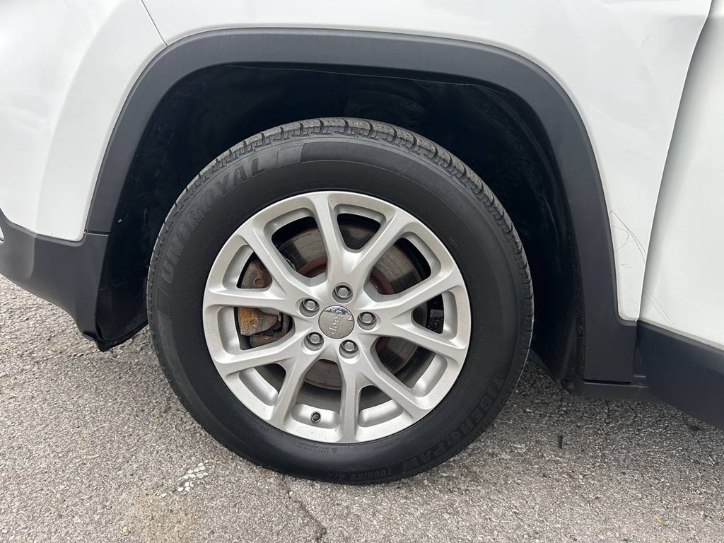 2015 Jeep Cherokee Image 31