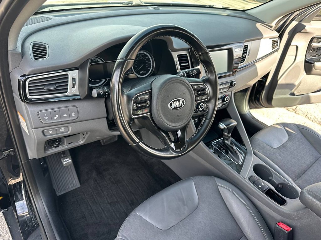 2017 Kia Niro Image 16