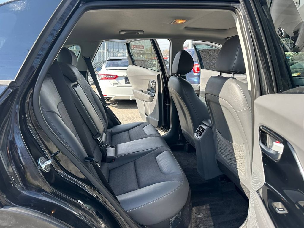2017 Kia Niro Image 22