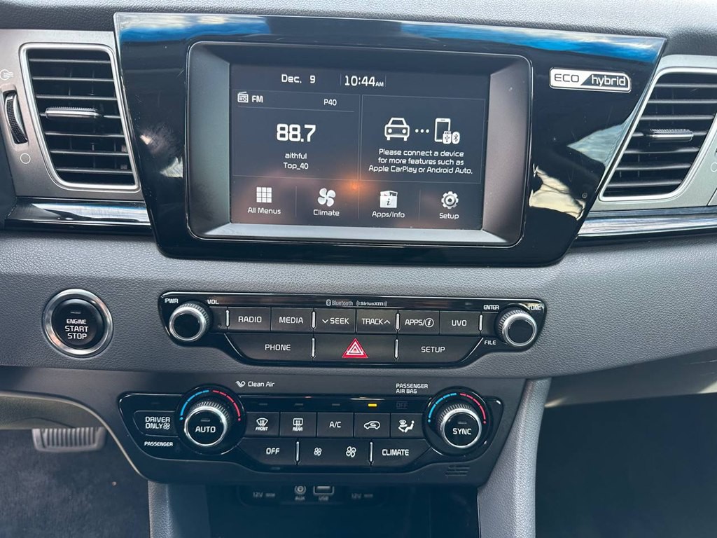 2017 Kia Niro Image 31