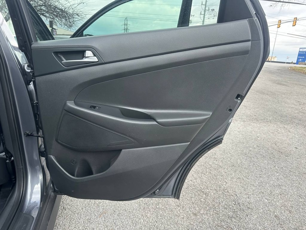 2016 Hyundai Tucson Image 18