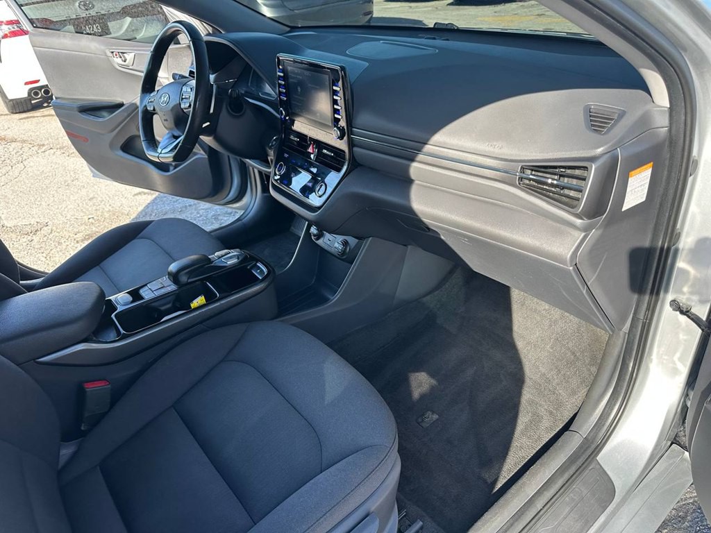 2020 Hyundai Ioniq Image 25