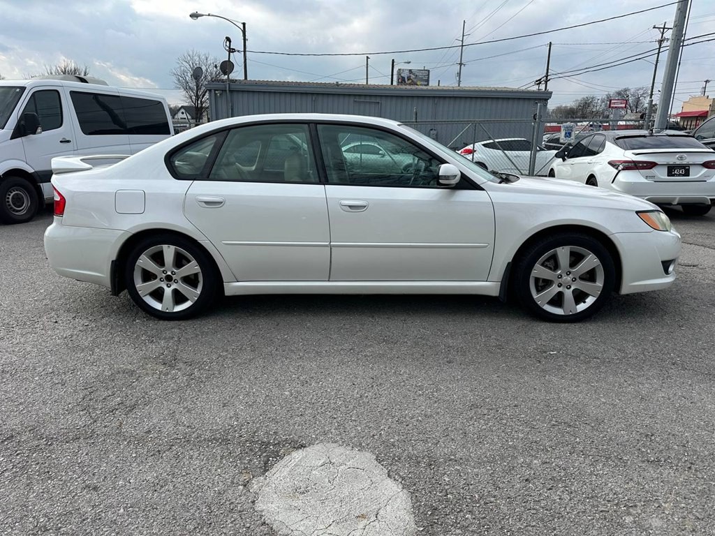 2009 Subaru Legacy Image 4