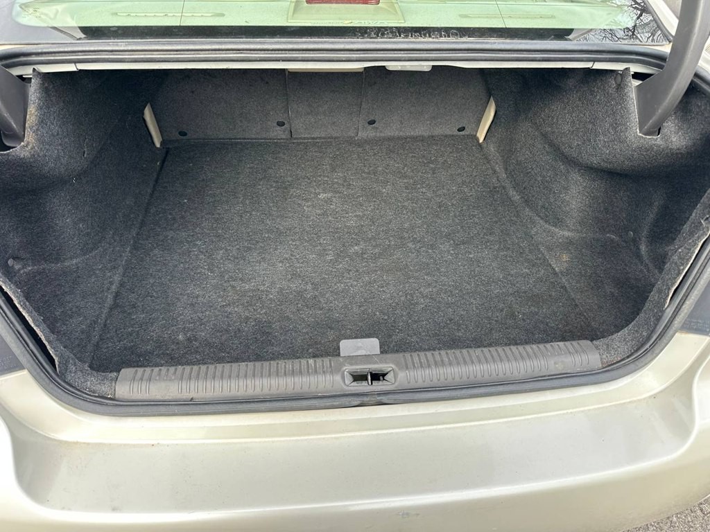 2009 Subaru Legacy Image 11