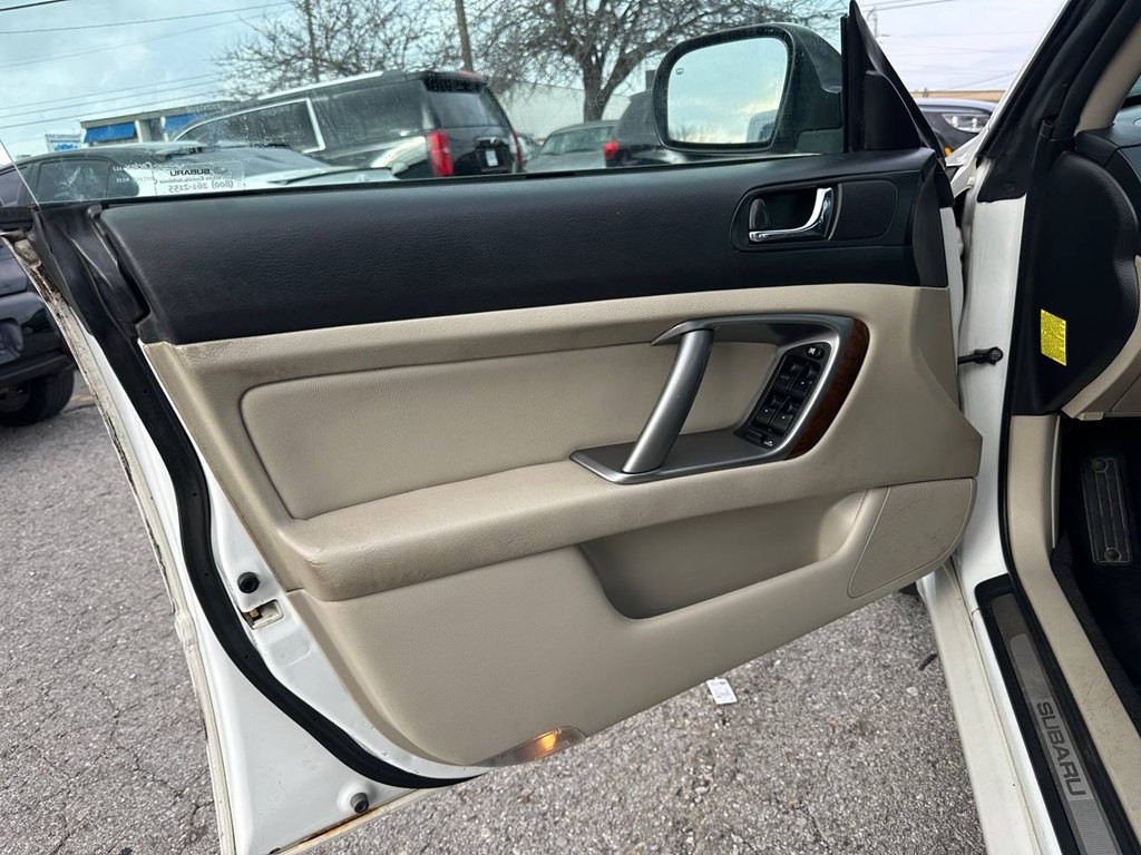 2009 Subaru Legacy Image 15