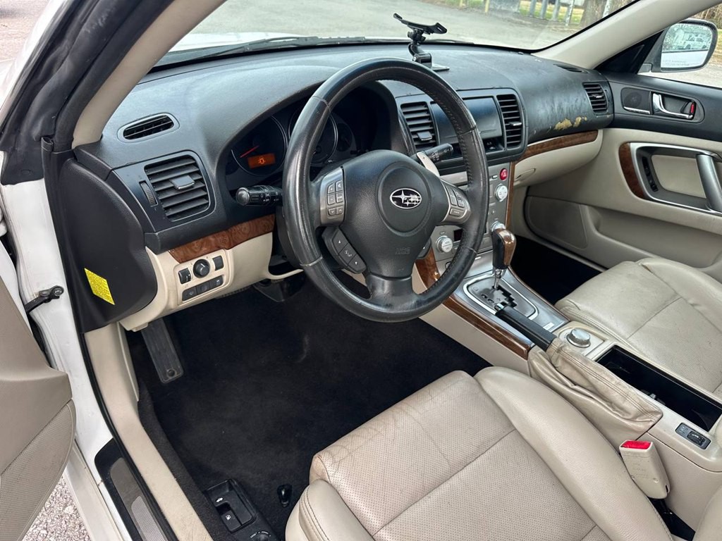 2009 Subaru Legacy Image 16