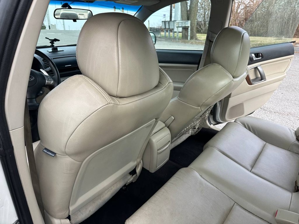 2009 Subaru Legacy Image 19