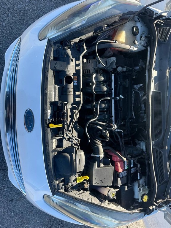 2014 Ford Fiesta Image 8