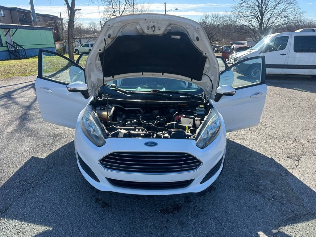 2014 Ford Fiesta Image 10