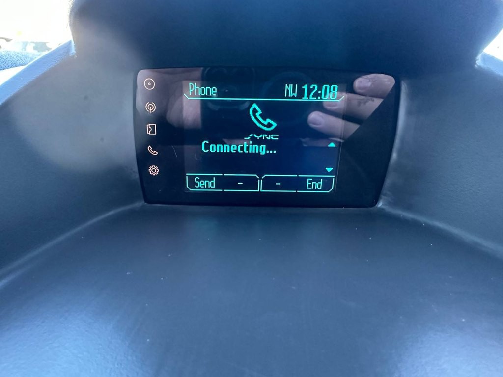 2014 Ford Fiesta Image 32