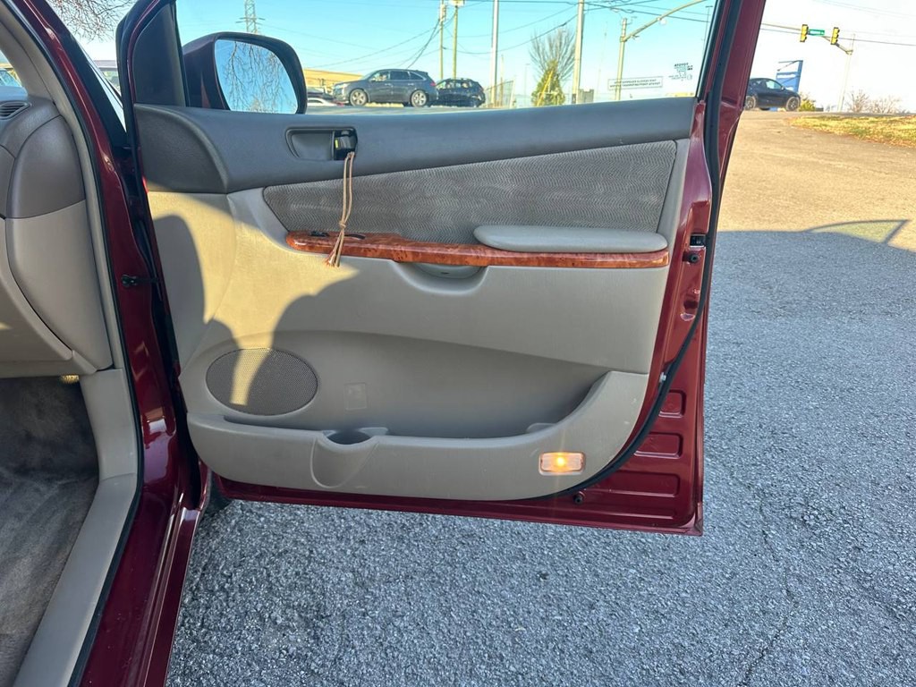 2006 Toyota Sienna Image 24