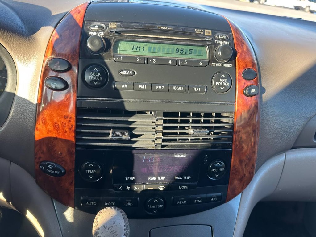 2006 Toyota Sienna Image 33