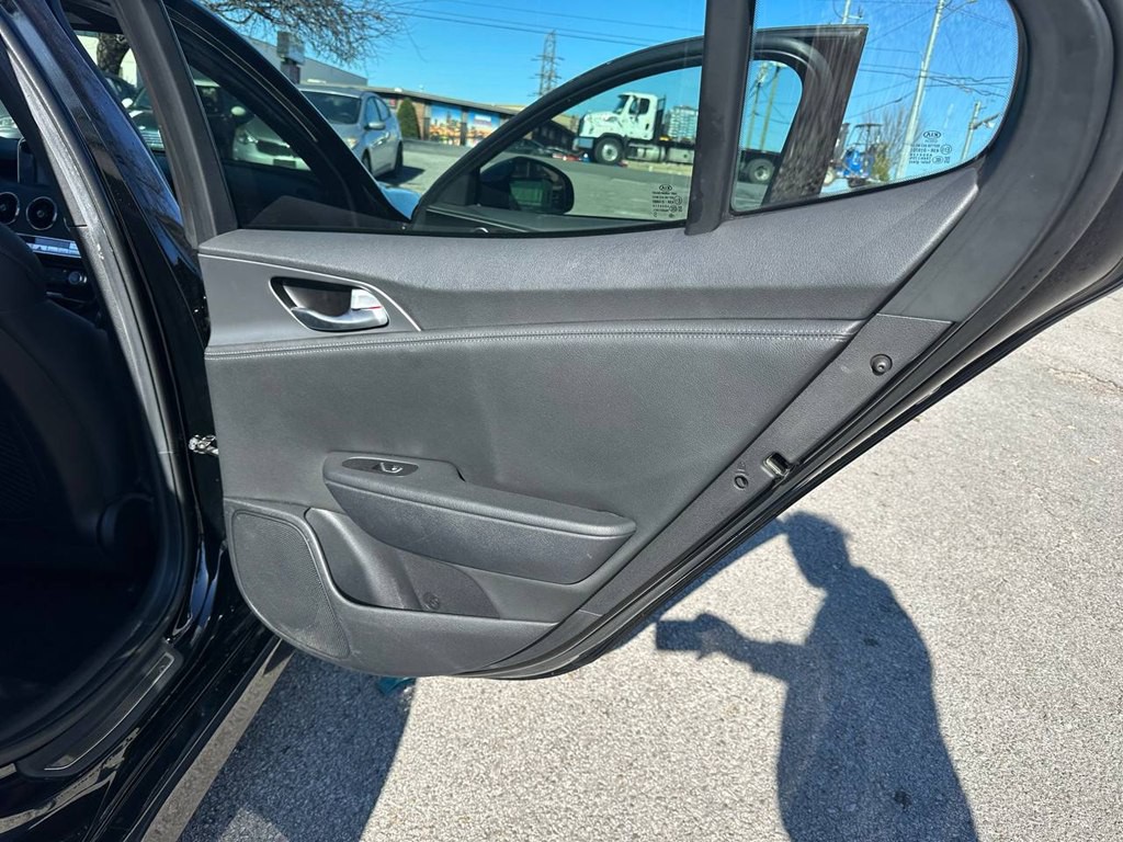 2020 Kia Stinger Image 22