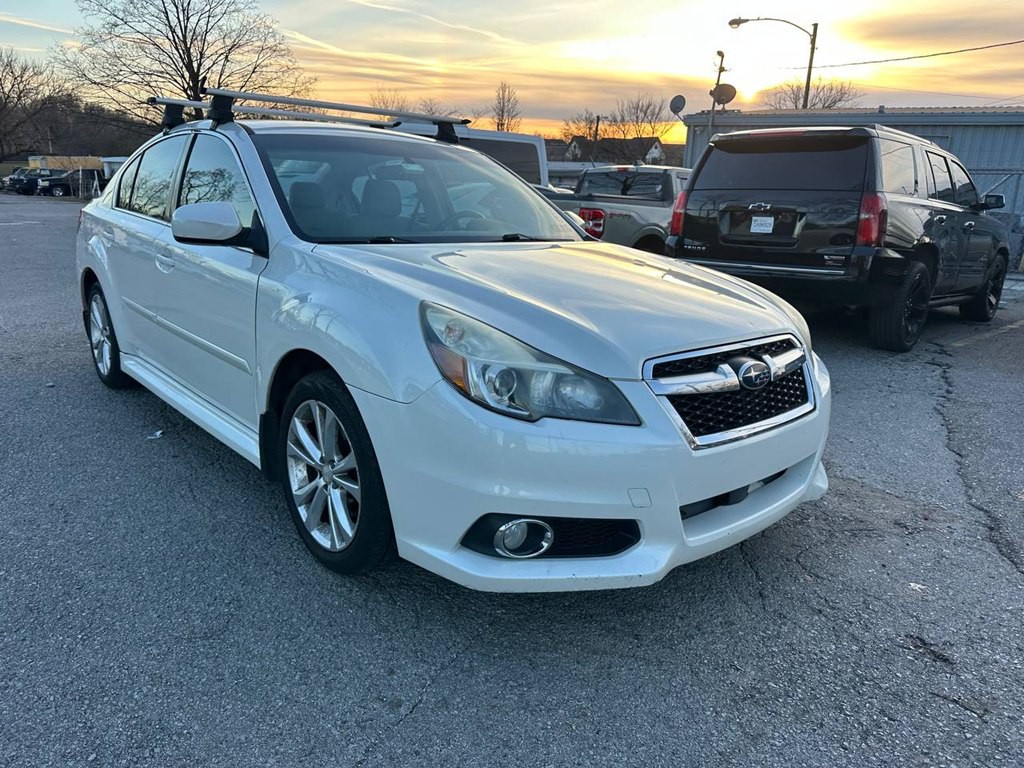 2014 Subaru Legacy Image 4