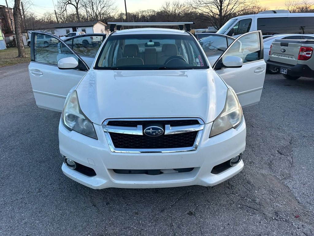 2014 Subaru Legacy Image 10