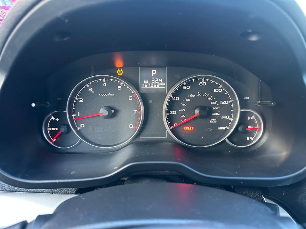 2014 Subaru Legacy Image 31