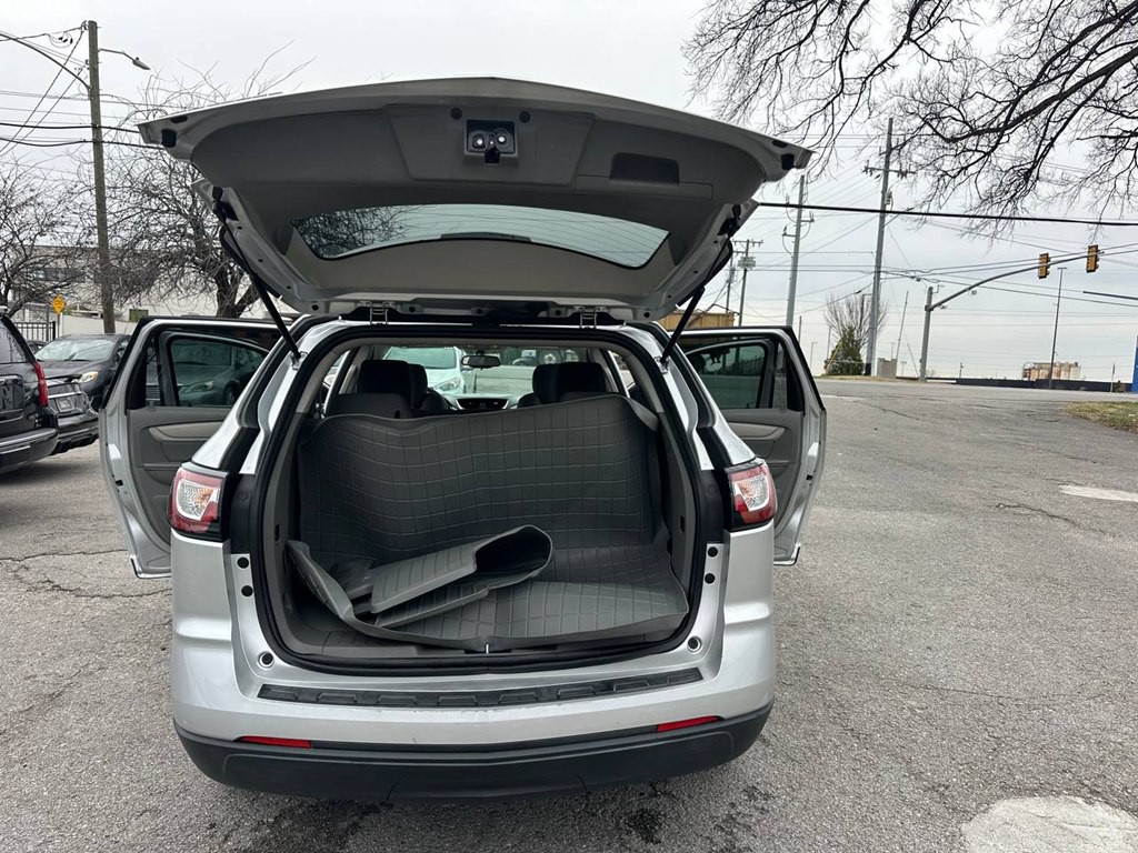 2017 Chevrolet Traverse Image 13