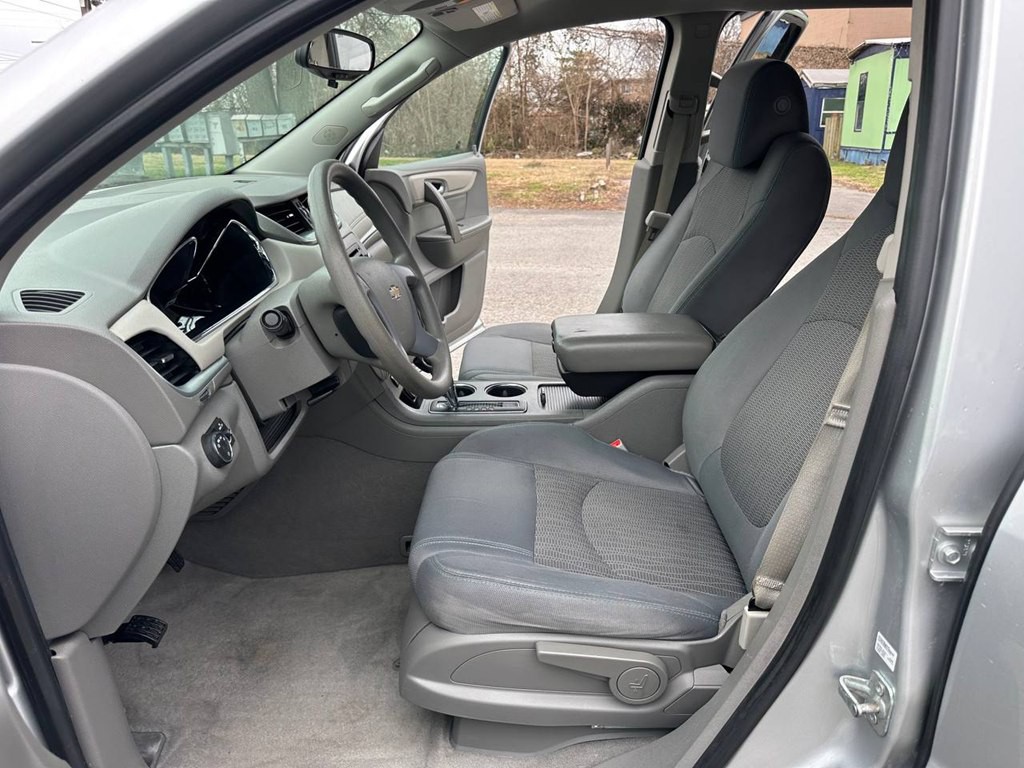 2017 Chevrolet Traverse Image 15