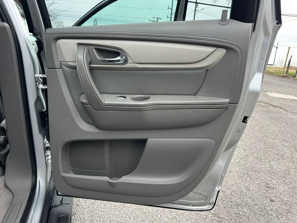 2017 Chevrolet Traverse Image 27