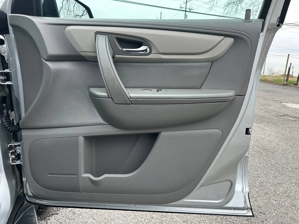 2017 Chevrolet Traverse Image 30