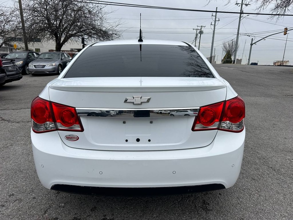 2012 Chevrolet Cruze Image 8
