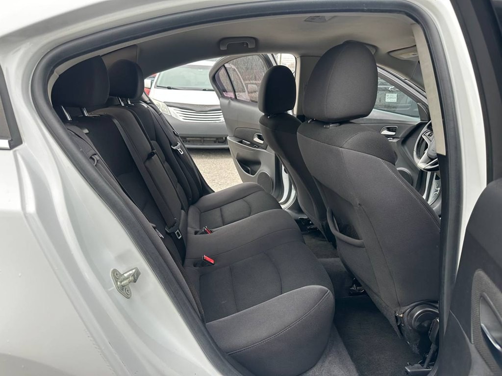 2012 Chevrolet Cruze Image 22