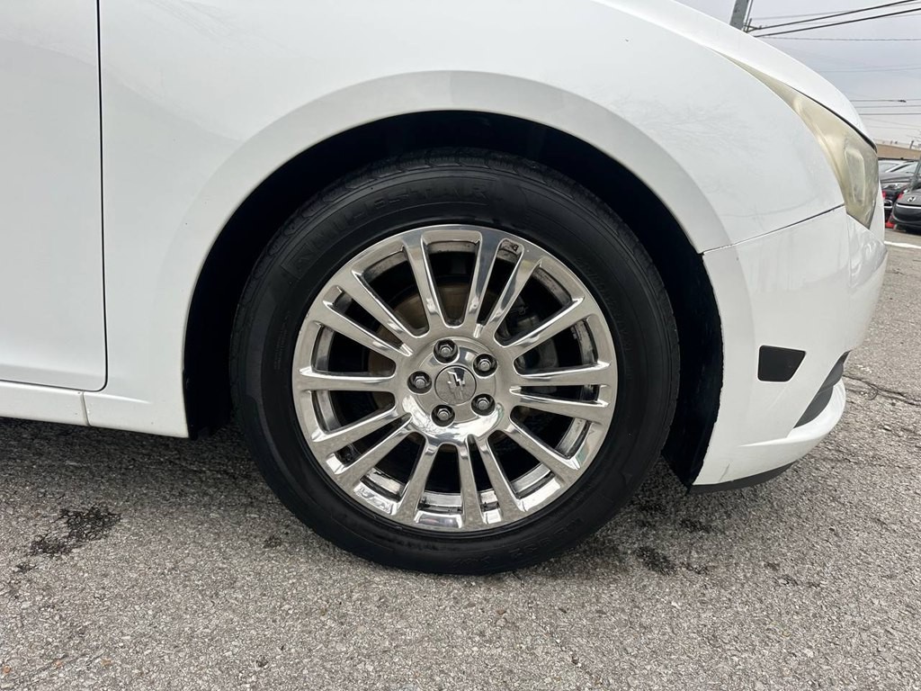2012 Chevrolet Cruze Image 28