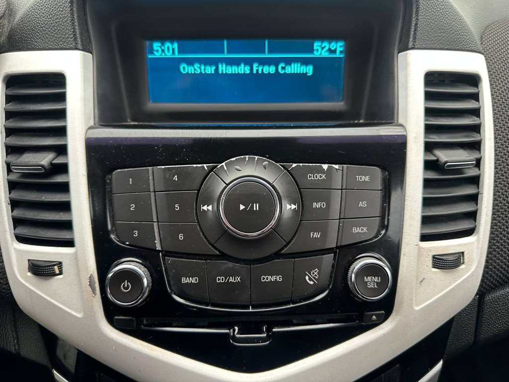 2012 Chevrolet Cruze Image 30