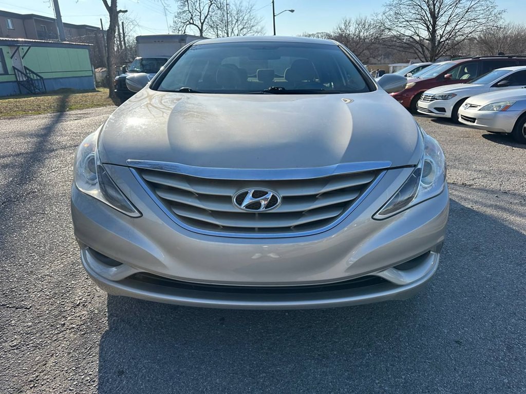 2011 Hyundai Sonata Image 3