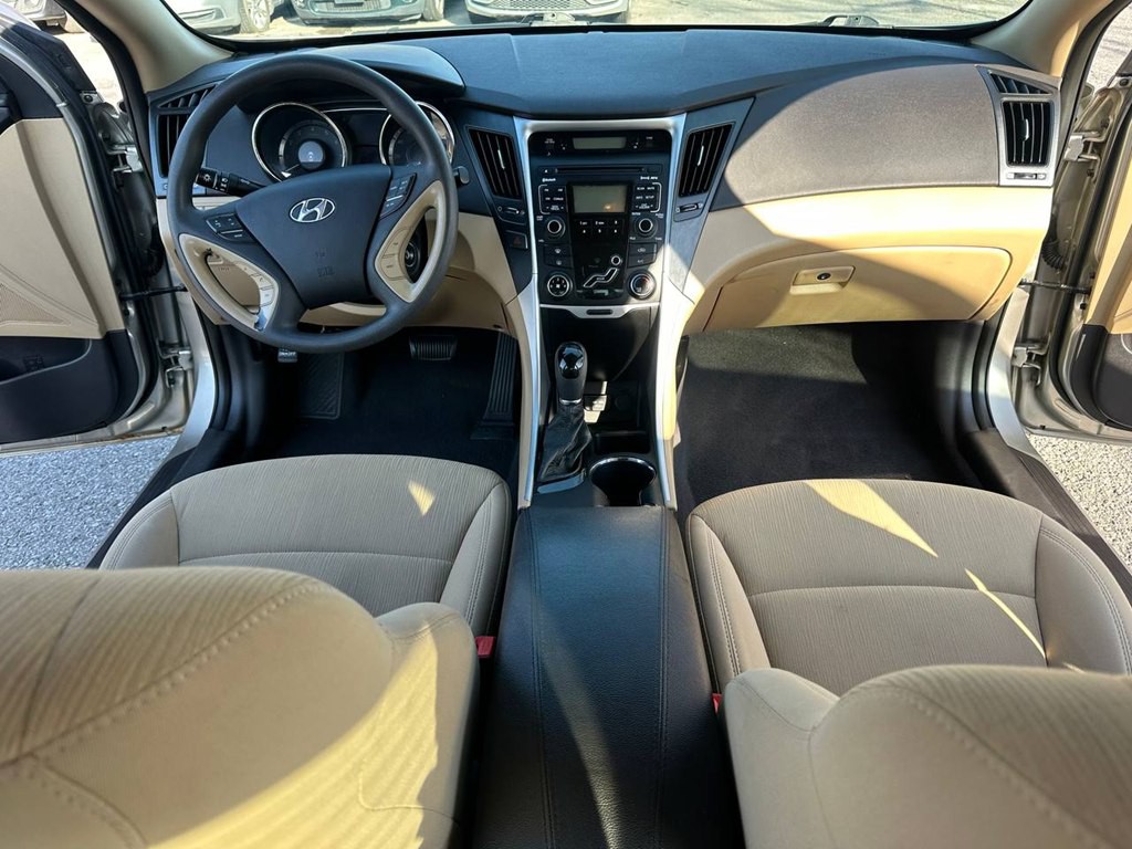 2011 Hyundai Sonata Image 19