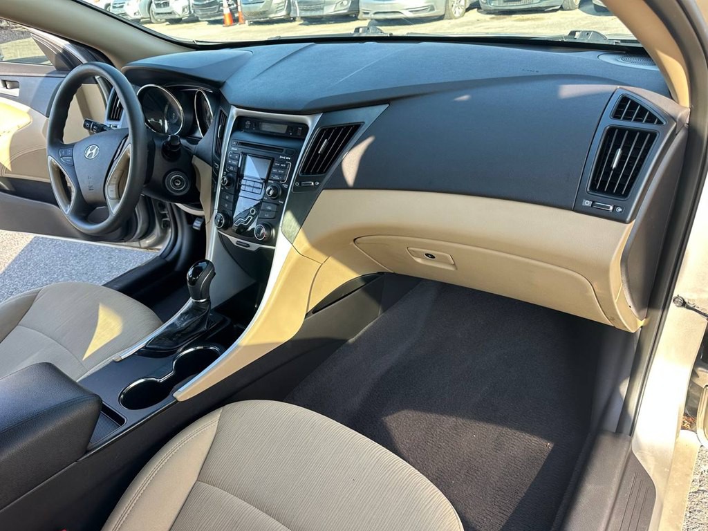2011 Hyundai Sonata Image 26