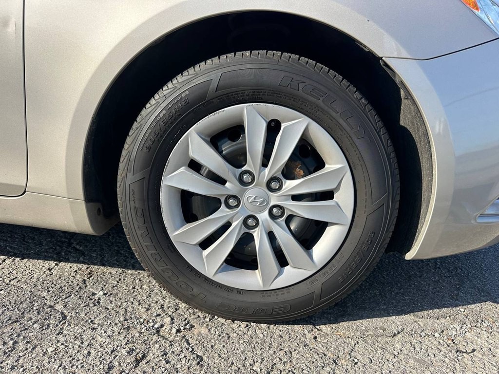 2011 Hyundai Sonata Image 27