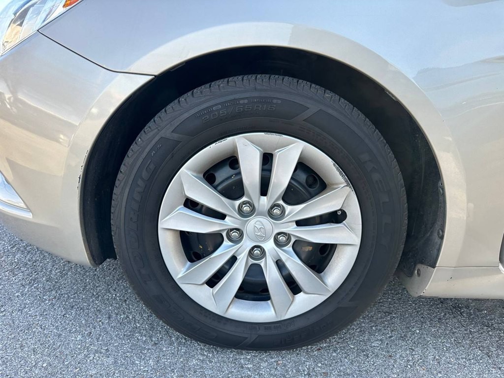 2011 Hyundai Sonata Image 30