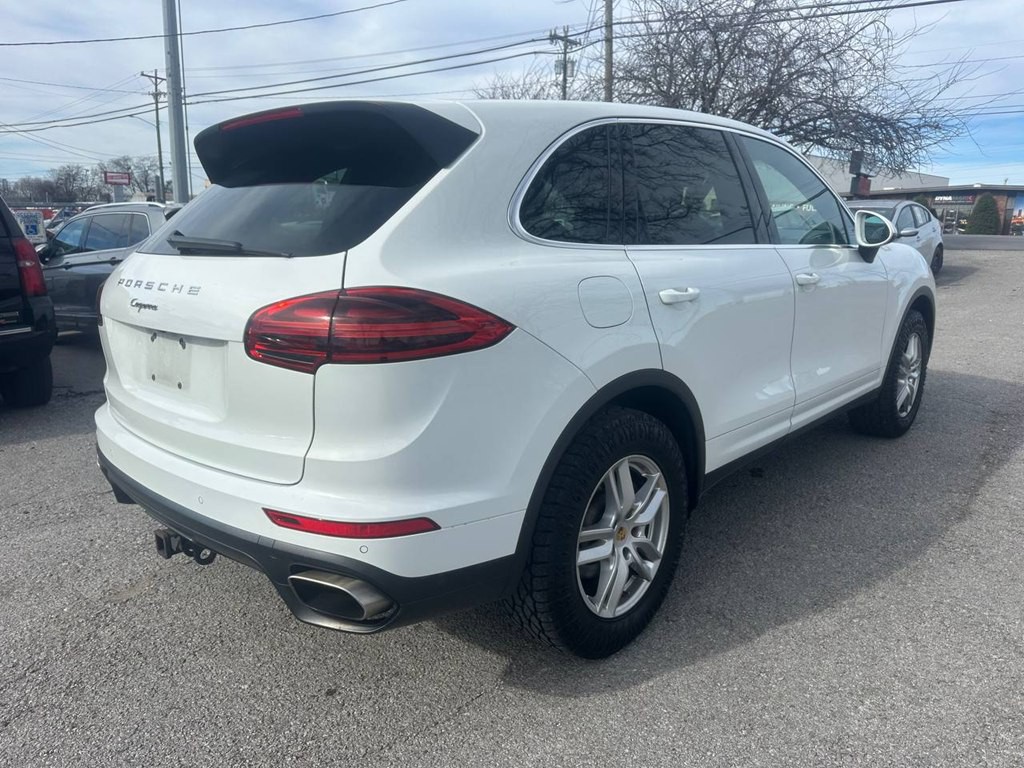 2016 Porsche Cayenne Image 6