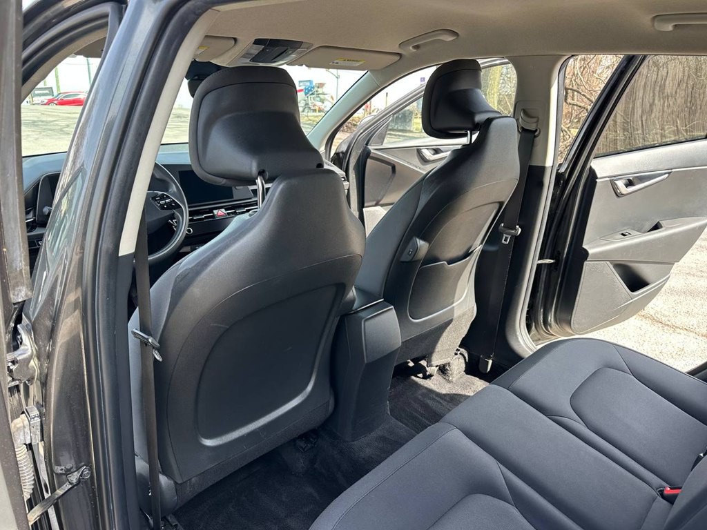 2023 Kia Niro Image 18