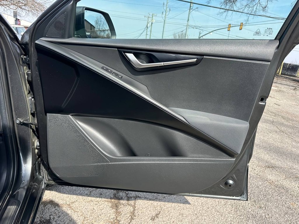 2023 Kia Niro Image 26