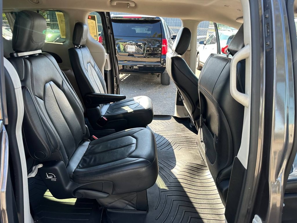 2019 Chrysler Pacifica Image 24