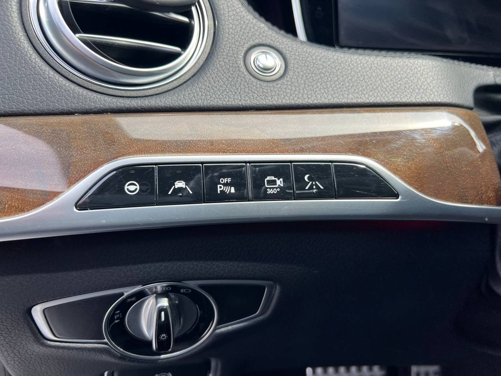 2016 Mercedes-Benz S-Class Image 40