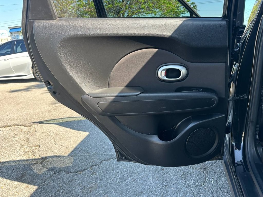 2014 Kia Soul Image 18