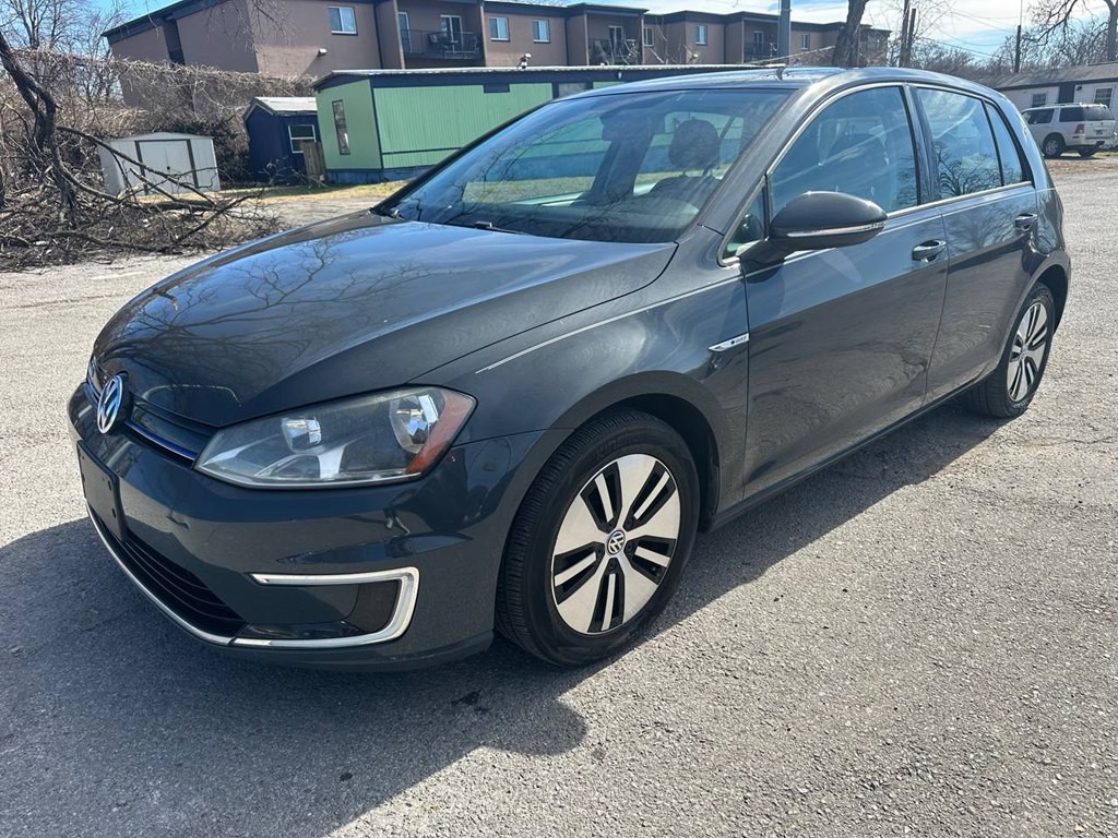 2016 Volkswagen Golf Image 2