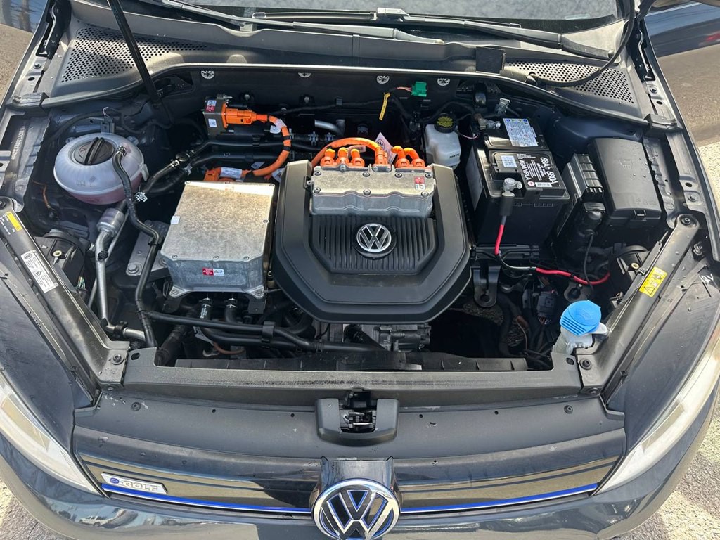 2016 Volkswagen Golf Image 9