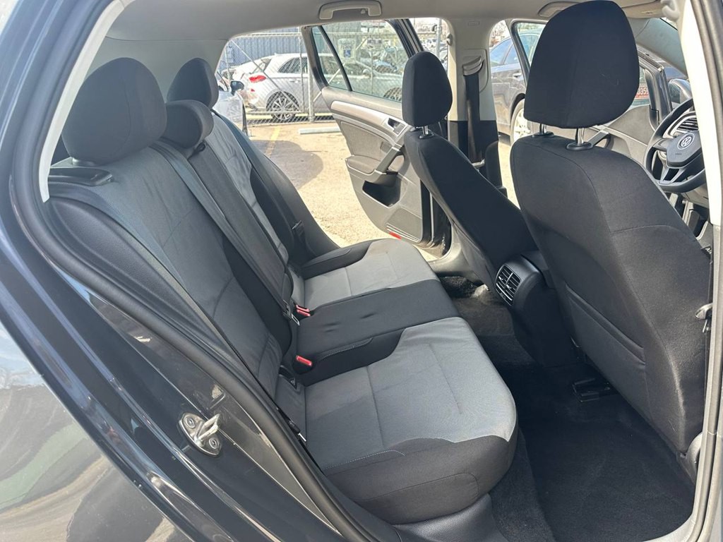 2016 Volkswagen Golf Image 21